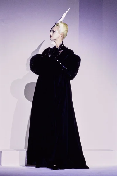 Look 3